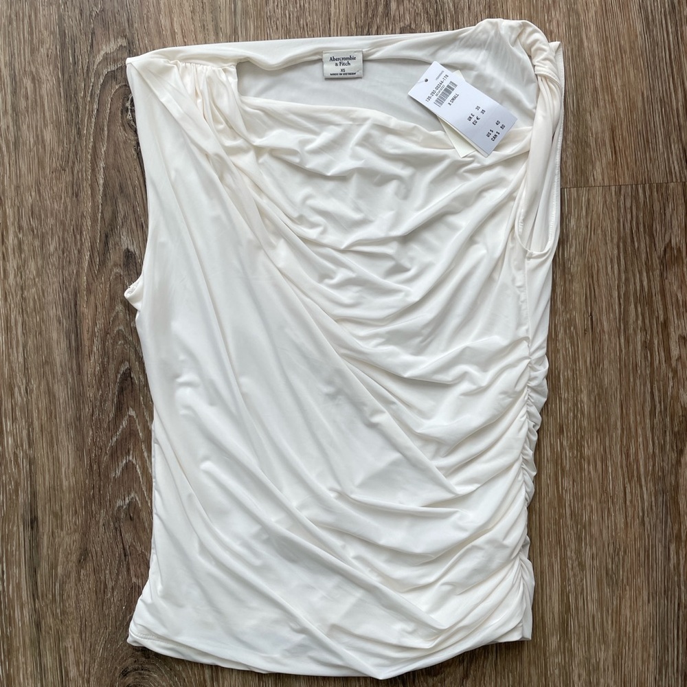NWT Abercrombie twist shoulder tank